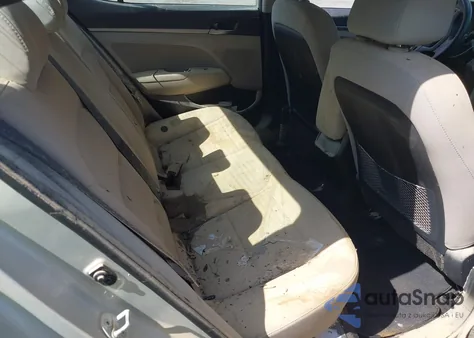 2017 Hyundai Elantra Se z USA, uszkodzony, nr VIN 5NPD84LF1HH054164